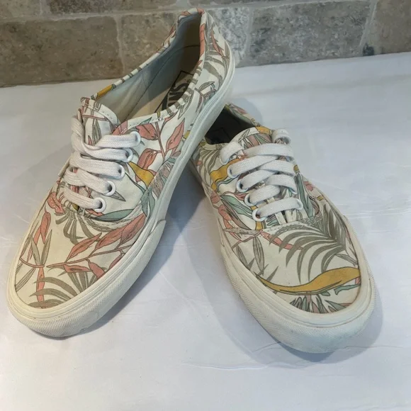 Old Skool Hawaiian Floral White Vans Old Skool Hawaiian Floralite
